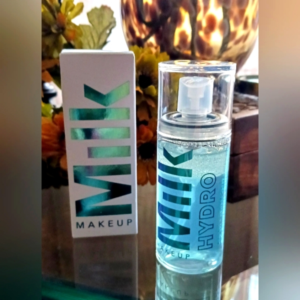 Milk Hydro Grip Set + Refresh Spray, New In Box, 1.69 fl. oz